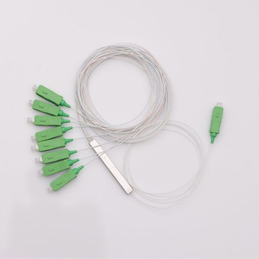 Picture of Fiber optic splitter in a STEELBOX housing, signal division 1x8, cable 0.9 mm thick, SC APC connectors, cable length 1 m